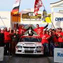 Patrik Dinkel und Felix Kießling feiern den ADAC Rallye Masters Titel 2019